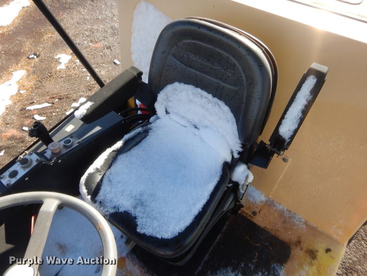 image for item DJ2151 Dynapac CA152PD  vibratory single drum roller