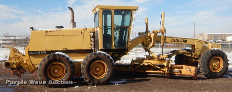 image for item DJ2152 1998 Galion 850B  motor grader