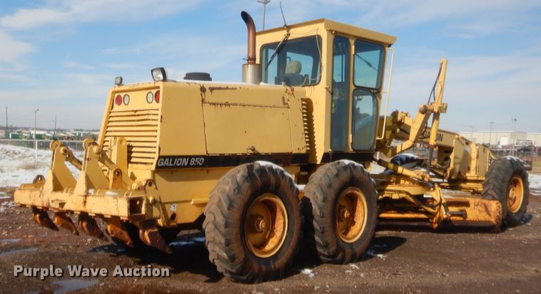 image for item DJ2152 1998 Galion 850B  motor grader