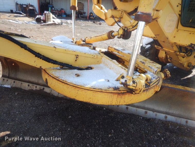 image for item DJ2152 1998 Galion 850B  motor grader