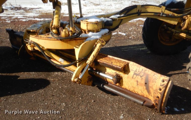 image for item DJ2152 1998 Galion 850B  motor grader