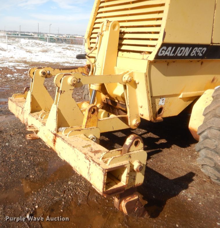 image for item DJ2152 1998 Galion 850B  motor grader