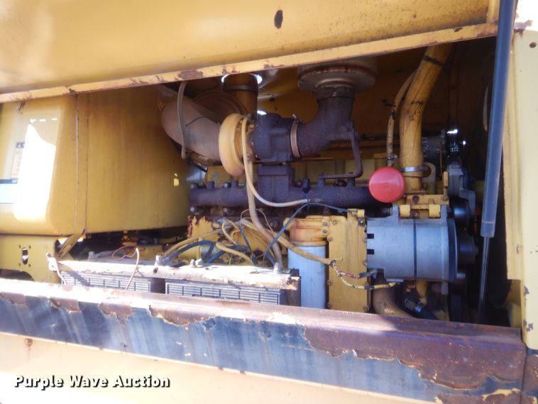 image for item DJ2152 1998 Galion 850B  motor grader