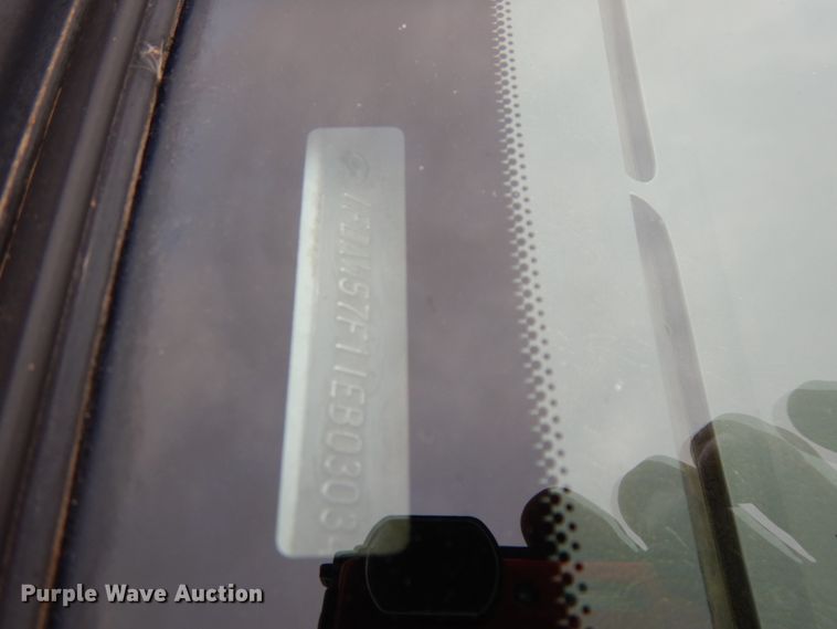 image for item DJ5777 2001 Ford F550 Super Duty XL  Crew Cab flatbed pickup truck