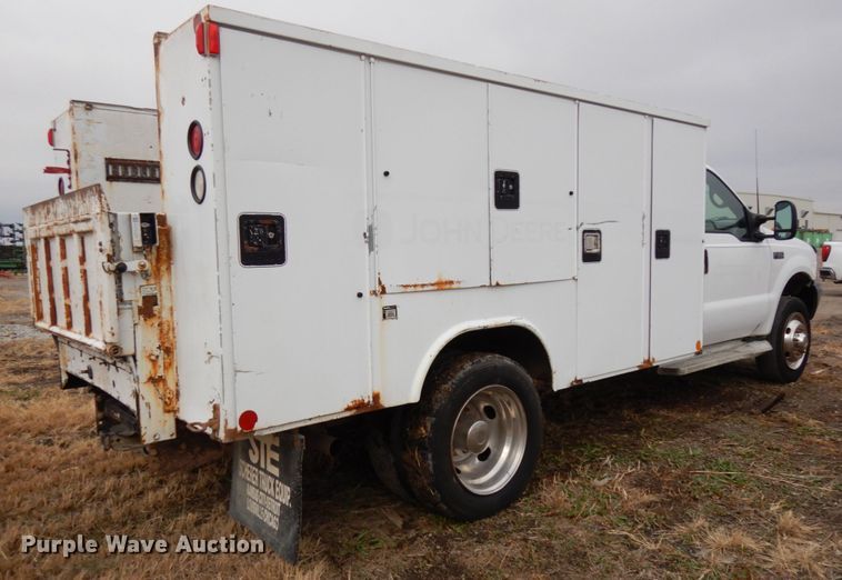 image for item DJ5805 1999 Ford F450 Super Duty XL  utility truck