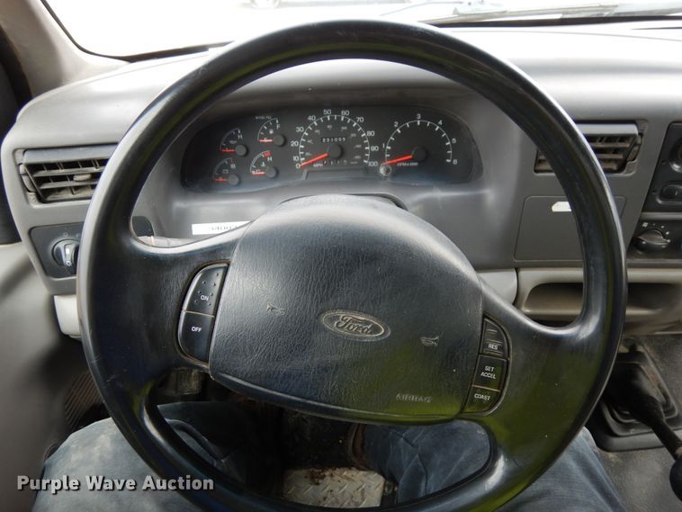 image for item DJ5805 1999 Ford F450 Super Duty XL  utility truck