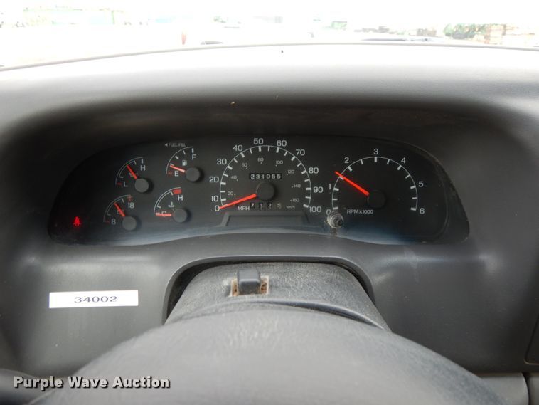 image for item DJ5805 1999 Ford F450 Super Duty XL  utility truck