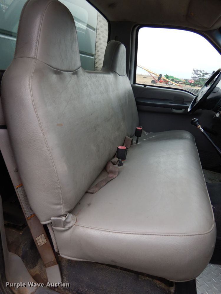 image for item DJ5805 1999 Ford F450 Super Duty XL  utility truck