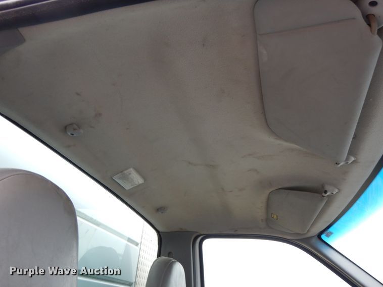 image for item DJ5805 1999 Ford F450 Super Duty XL  utility truck