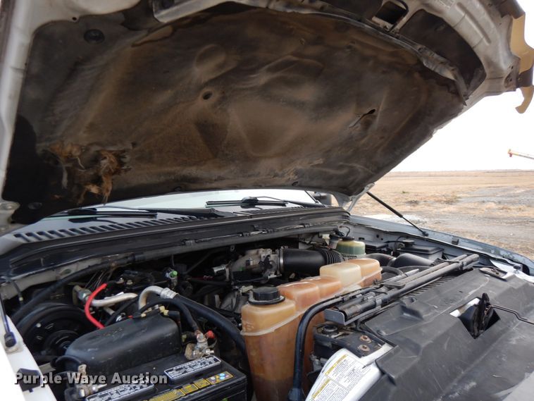 image for item DJ5805 1999 Ford F450 Super Duty XL  utility truck