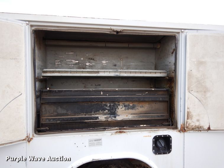 image for item DJ5805 1999 Ford F450 Super Duty XL  utility truck