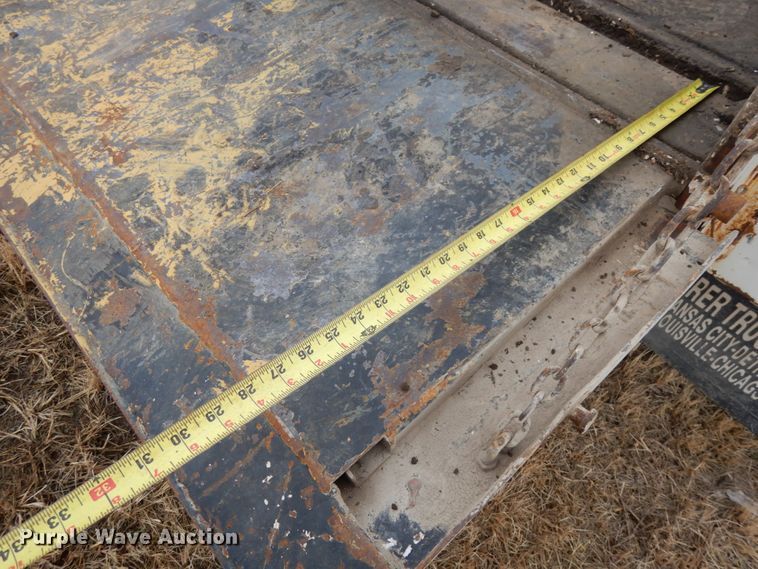 image for item DJ5805 1999 Ford F450 Super Duty XL  utility truck