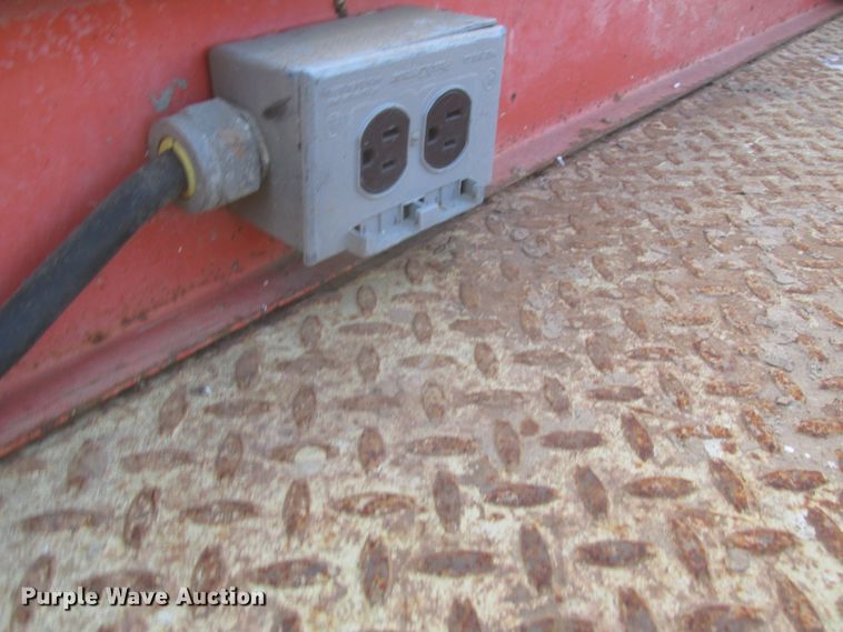 image for item DJ5829 2000 JLG 2032E2  scissor lift