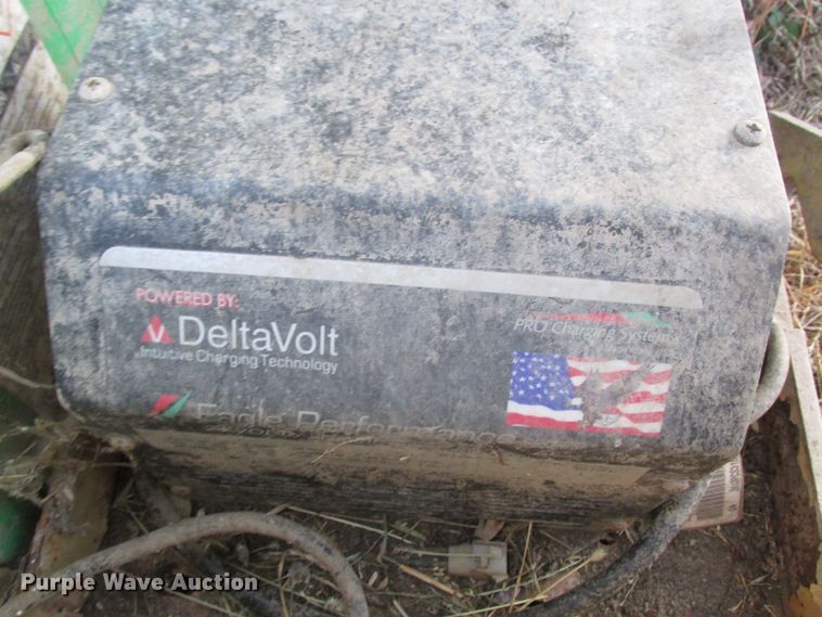 image for item DJ5829 2000 JLG 2032E2  scissor lift