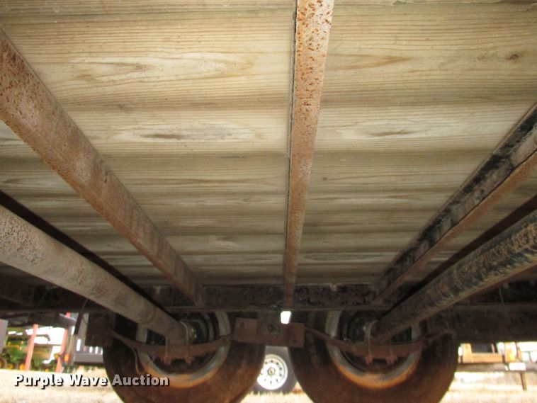 image for item DJ5830 2013 H&H UF202 utility trailer