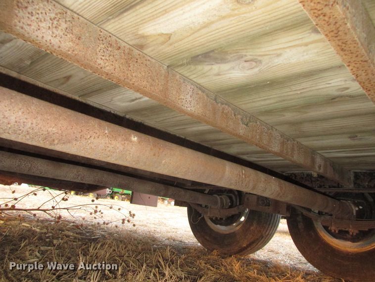 image for item DJ5830 2013 H&H UF202 utility trailer