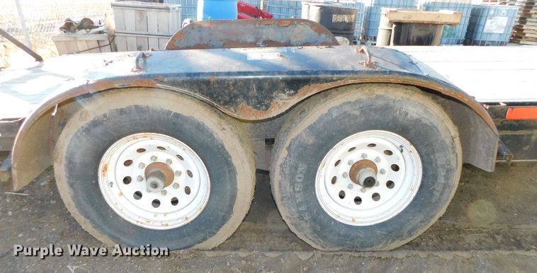 image for item DJ5830 2013 H&H UF202 utility trailer