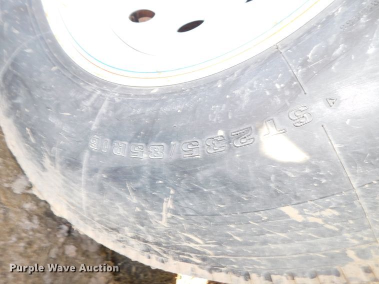 image for item DJ5830 2013 H&H UF202 utility trailer