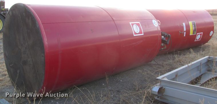 image for item DJ5831 (2) fuel tanks