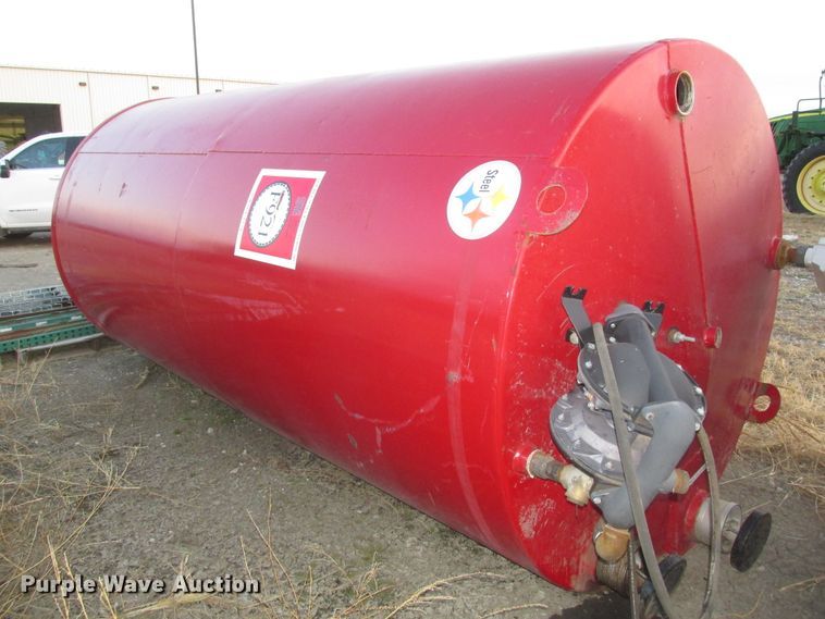 image for item DJ5831 (2) fuel tanks