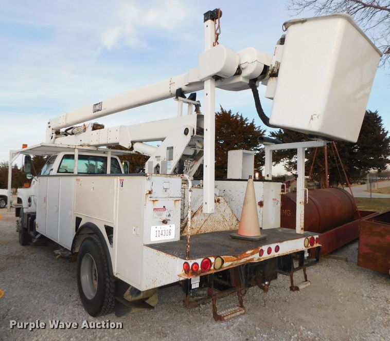 image for item DJ5849 2001 GMC C7500  forestry bucket truck