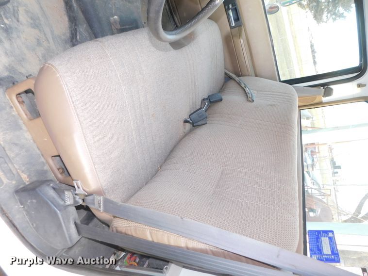 image for item DJ5849 2001 GMC C7500  forestry bucket truck