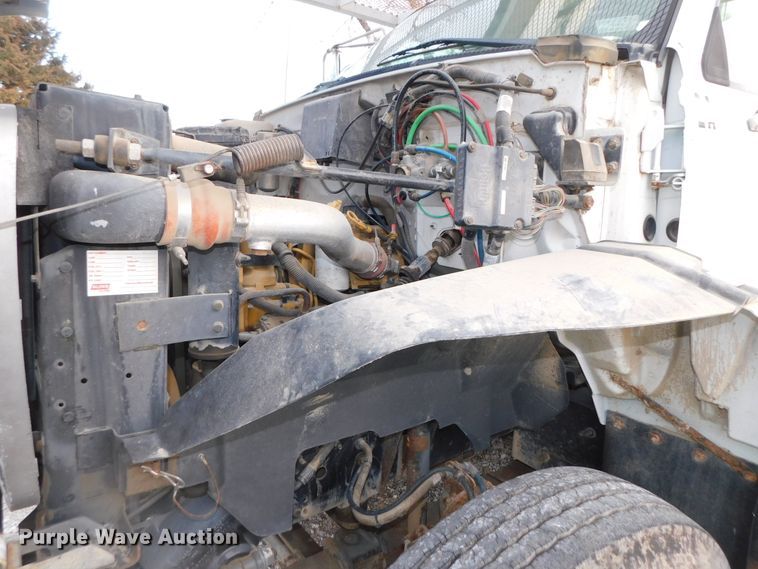 image for item DJ5849 2001 GMC C7500  forestry bucket truck