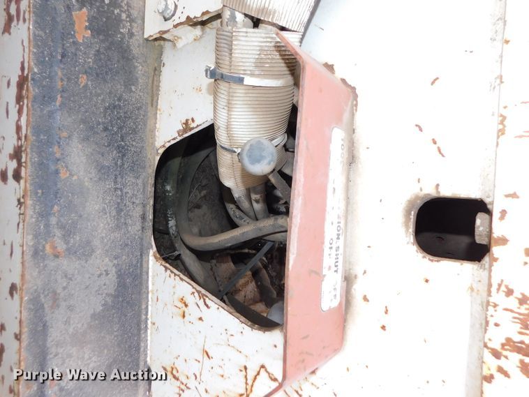 image for item DJ5849 2001 GMC C7500  forestry bucket truck