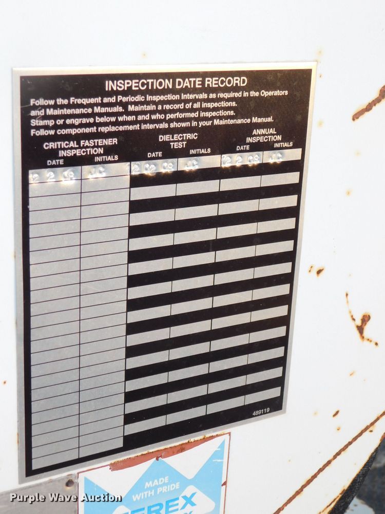 image for item DJ5849 2001 GMC C7500  forestry bucket truck