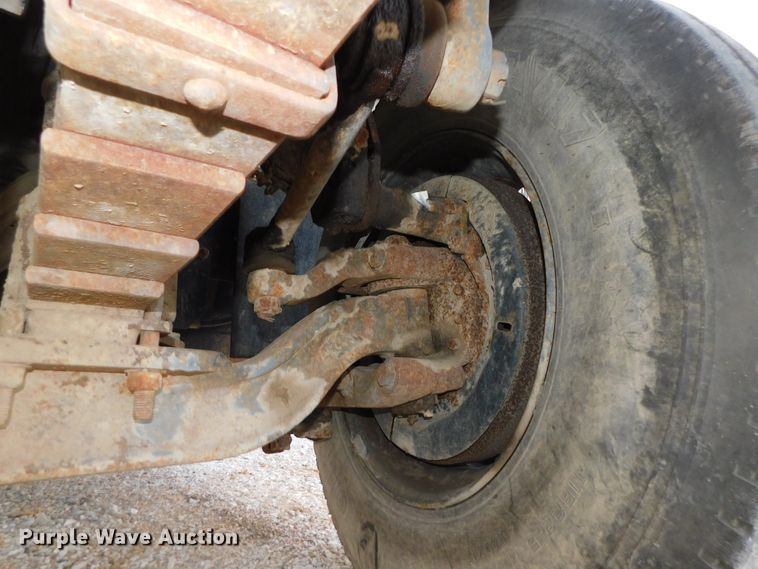 image for item DJ5849 2001 GMC C7500  forestry bucket truck