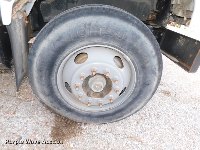 image for item DJ5849 2001 GMC C7500  forestry bucket truck