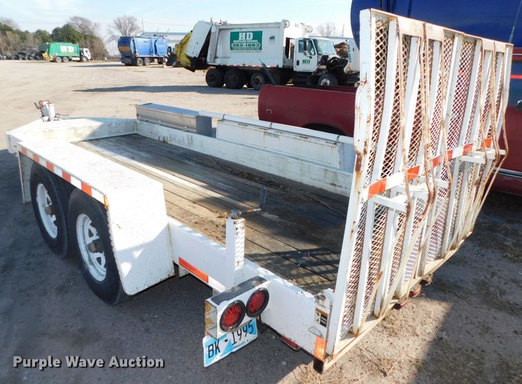image for item DJ5850 2009 SDP 75800LPF equipment trailer