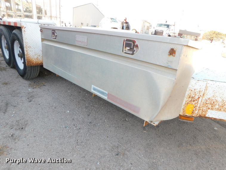 image for item DJ5850 2009 SDP 75800LPF equipment trailer