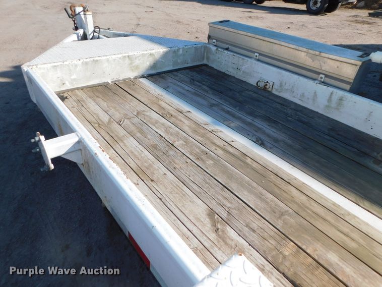 image for item DJ5850 2009 SDP 75800LPF equipment trailer