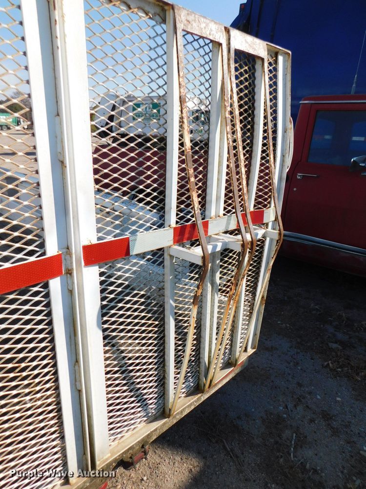 image for item DJ5850 2009 SDP 75800LPF equipment trailer