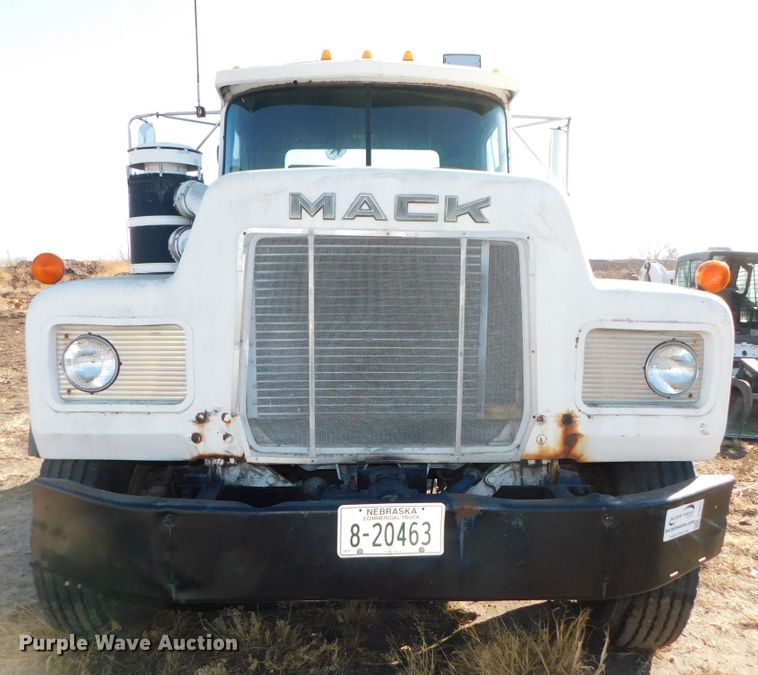 image for item DJ5851 1981 Mack RD686S  roll-off  container truck