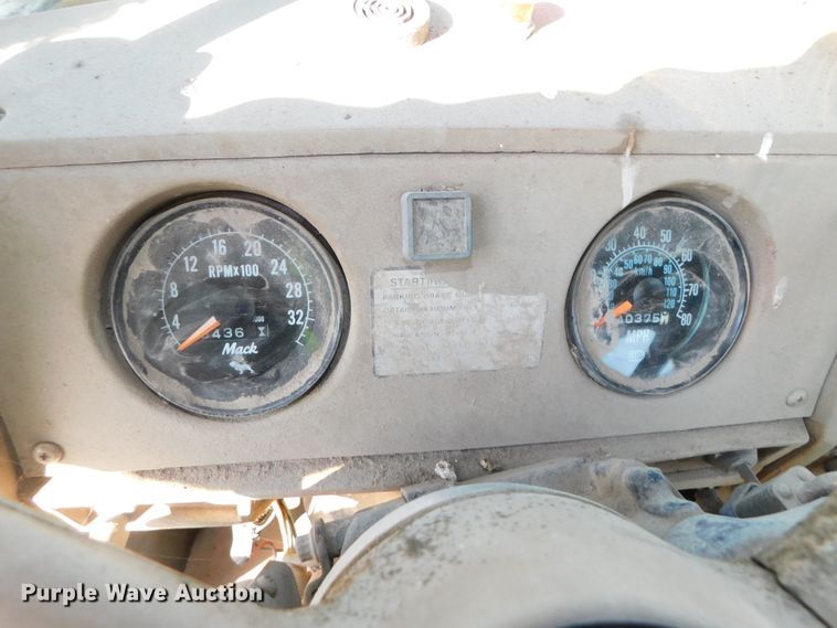 image for item DJ5851 1981 Mack RD686S  roll-off  container truck