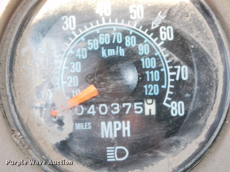 image for item DJ5851 1981 Mack RD686S  roll-off  container truck