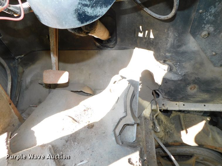 image for item DJ5851 1981 Mack RD686S  roll-off  container truck