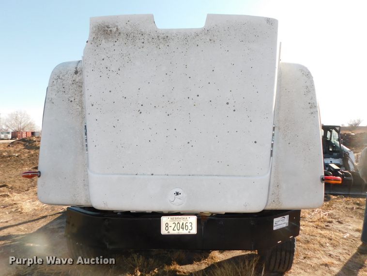 image for item DJ5851 1981 Mack RD686S  roll-off  container truck