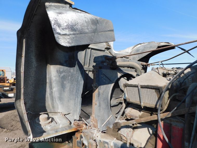 image for item DJ5851 1981 Mack RD686S  roll-off  container truck