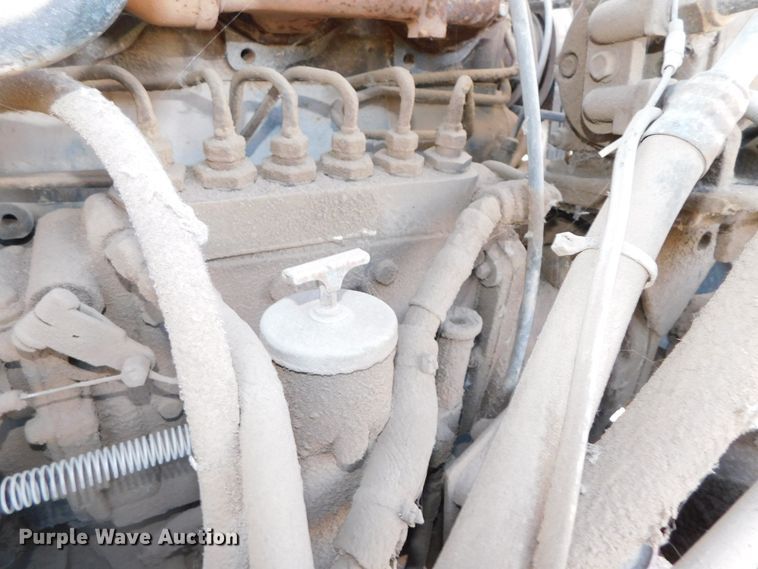 image for item DJ5851 1981 Mack RD686S  roll-off  container truck