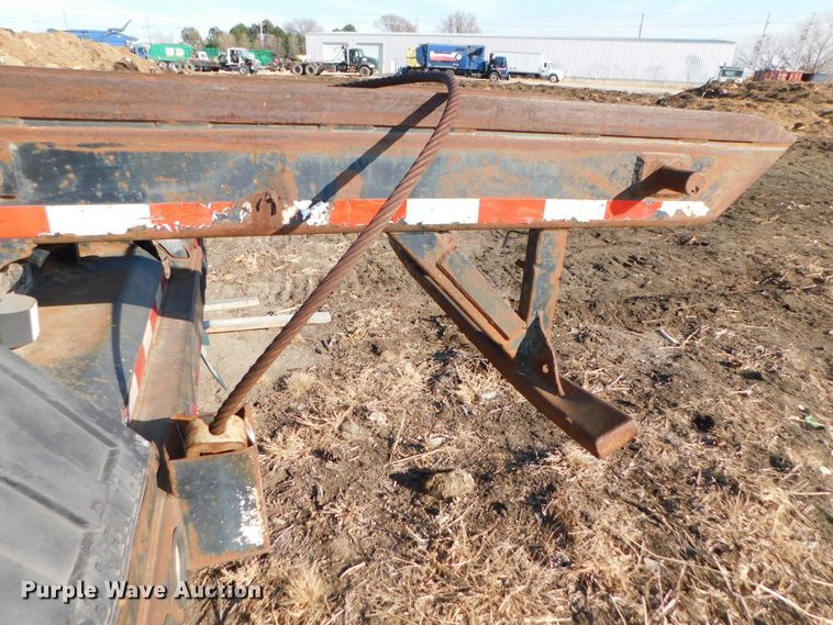 image for item DJ5851 1981 Mack RD686S  roll-off  container truck