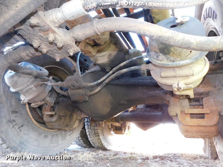 image for item DJ5851 1981 Mack RD686S  roll-off  container truck