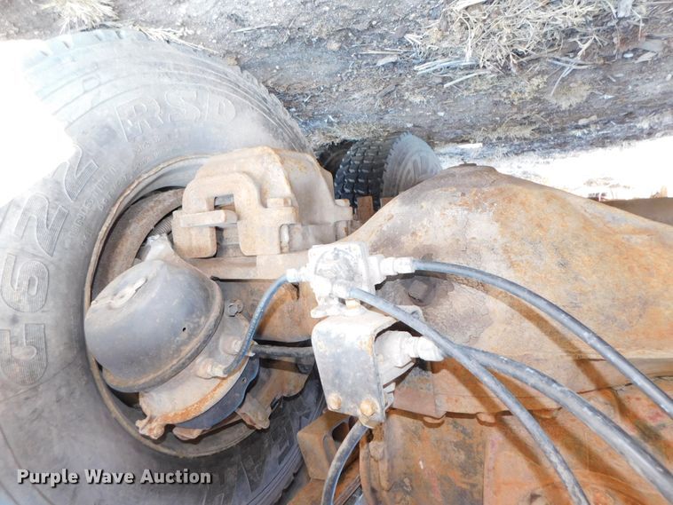 image for item DJ5851 1981 Mack RD686S  roll-off  container truck