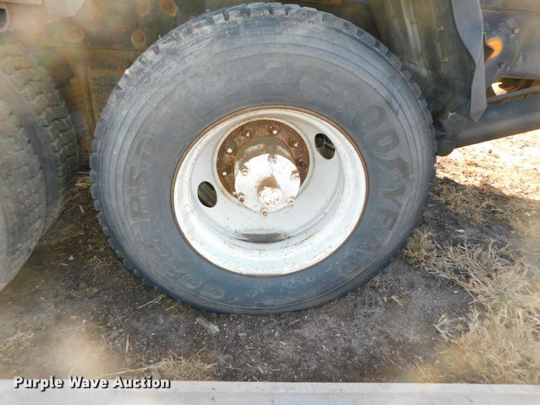 image for item DJ5851 1981 Mack RD686S  roll-off  container truck