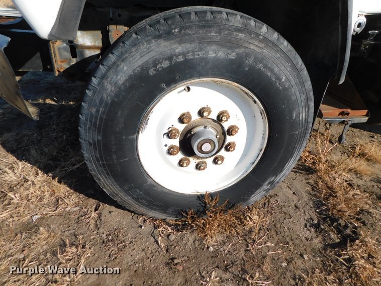 image for item DJ5851 1981 Mack RD686S  roll-off  container truck