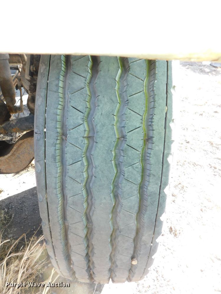 image for item DJ5851 1981 Mack RD686S  roll-off  container truck