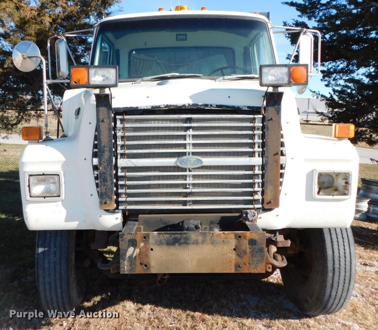 image for item DJ5854 1993 Ford L7000  dump truck