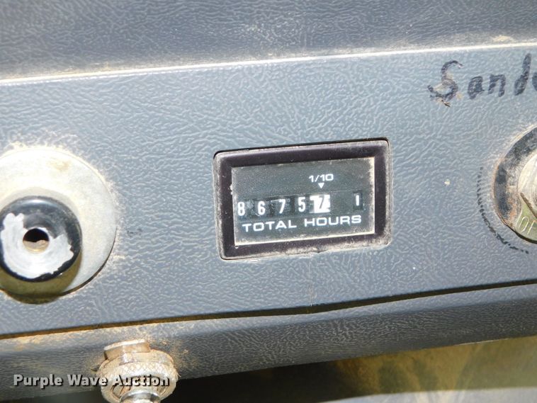 image for item DJ5854 1993 Ford L7000  dump truck